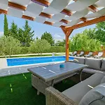 Family-friendly With Swimming Pool Ljubac, Zadar - 14148 Ražanac