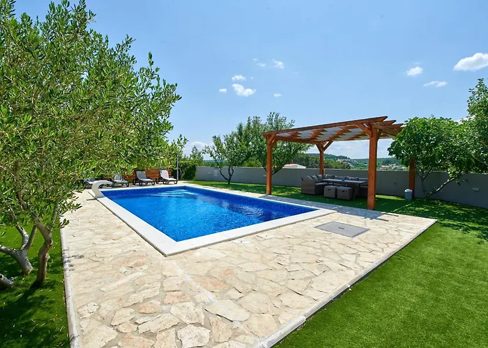 Lägenhet Family-friendly With Swimming Pool Ljubac, Zadar - 14148 Ražanac