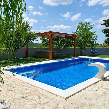 Apartment Family-friendly With Swimming Pool Ljubac, Zadar - 14148