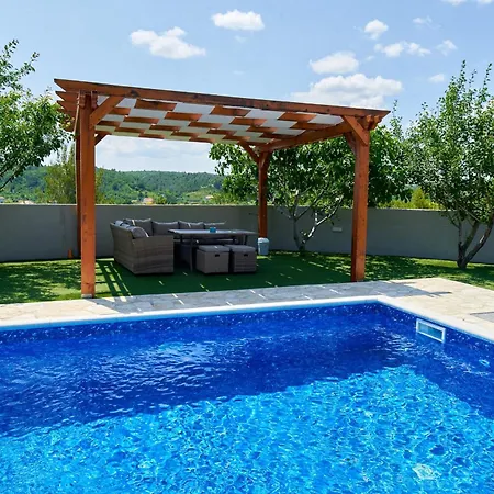 Apartment Family-friendly With Swimming Pool Ljubac, Zadar - 14148