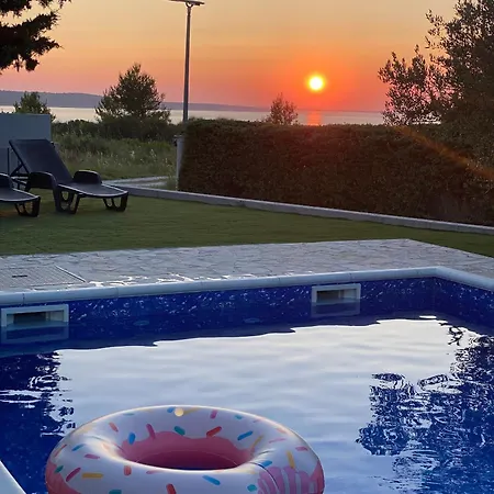 Family-friendly With Swimming Pool Ljubac, Zadar - 14148