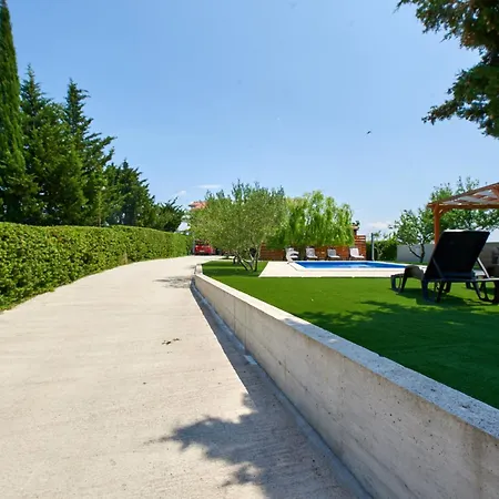 Family-friendly With Swimming Pool Ljubac, Zadar - 14148