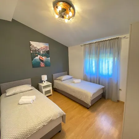 Apartment Family-friendly With Swimming Pool Ljubac, Zadar - 14148 Krneza