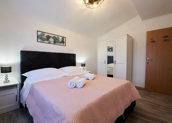 Family-friendly With Swimming Pool Ljubac, Zadar - 14148